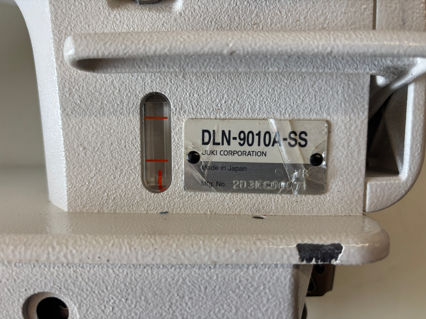 Pre-owned Original JUKI DLN-9010A-SS High Speed Needle Feed Automatic Sewing Machine