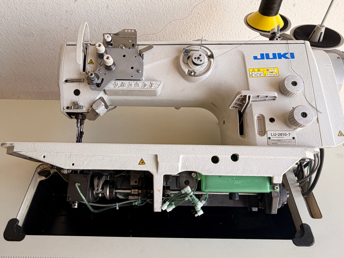Pre-owned JUKI LU-2810-7 Fully Automatic Walking Foot Sewing Machine
