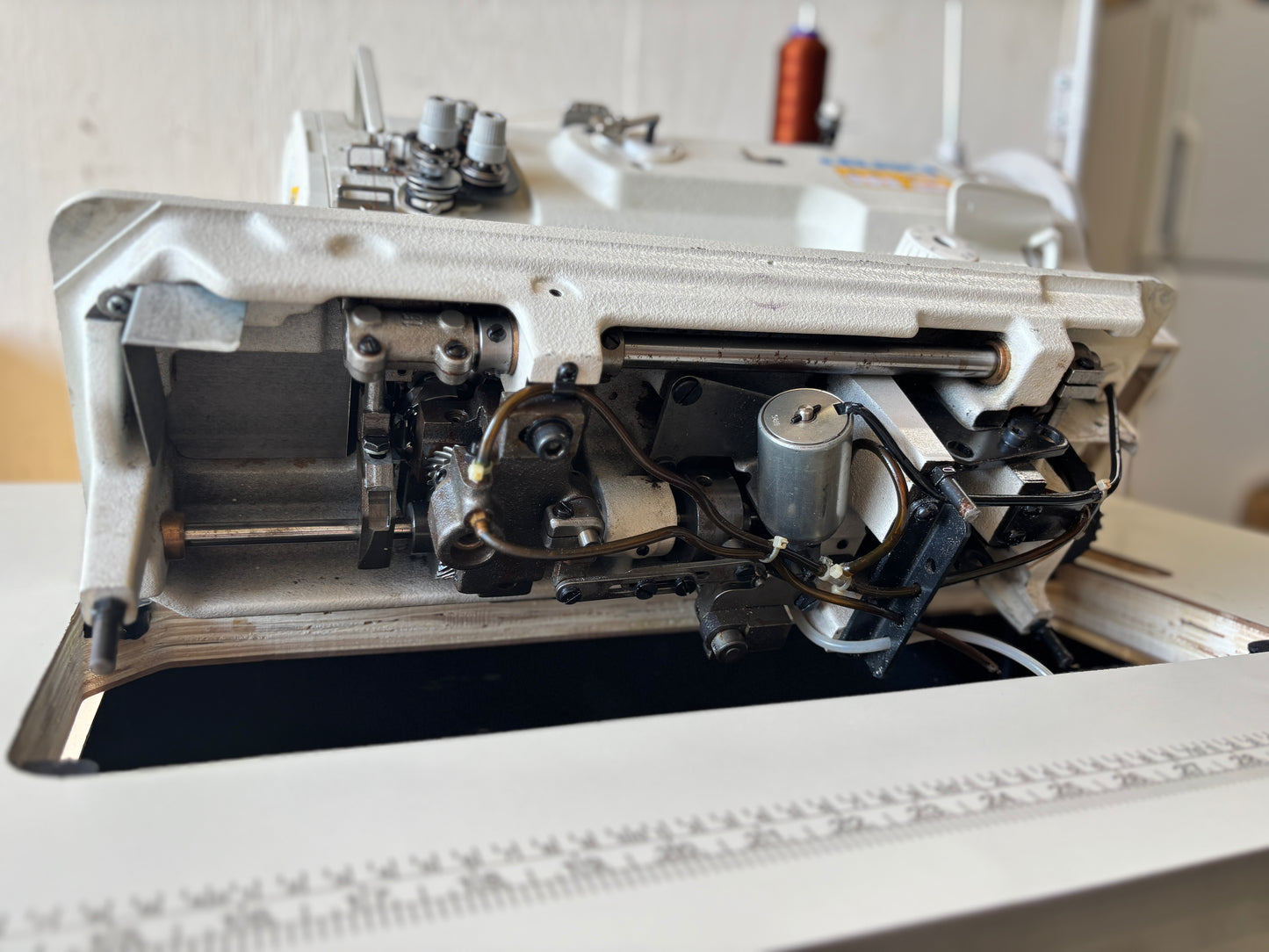 Pre-owned Juki LU 1510N-7 Automatic Walking Foot Sewing Machine