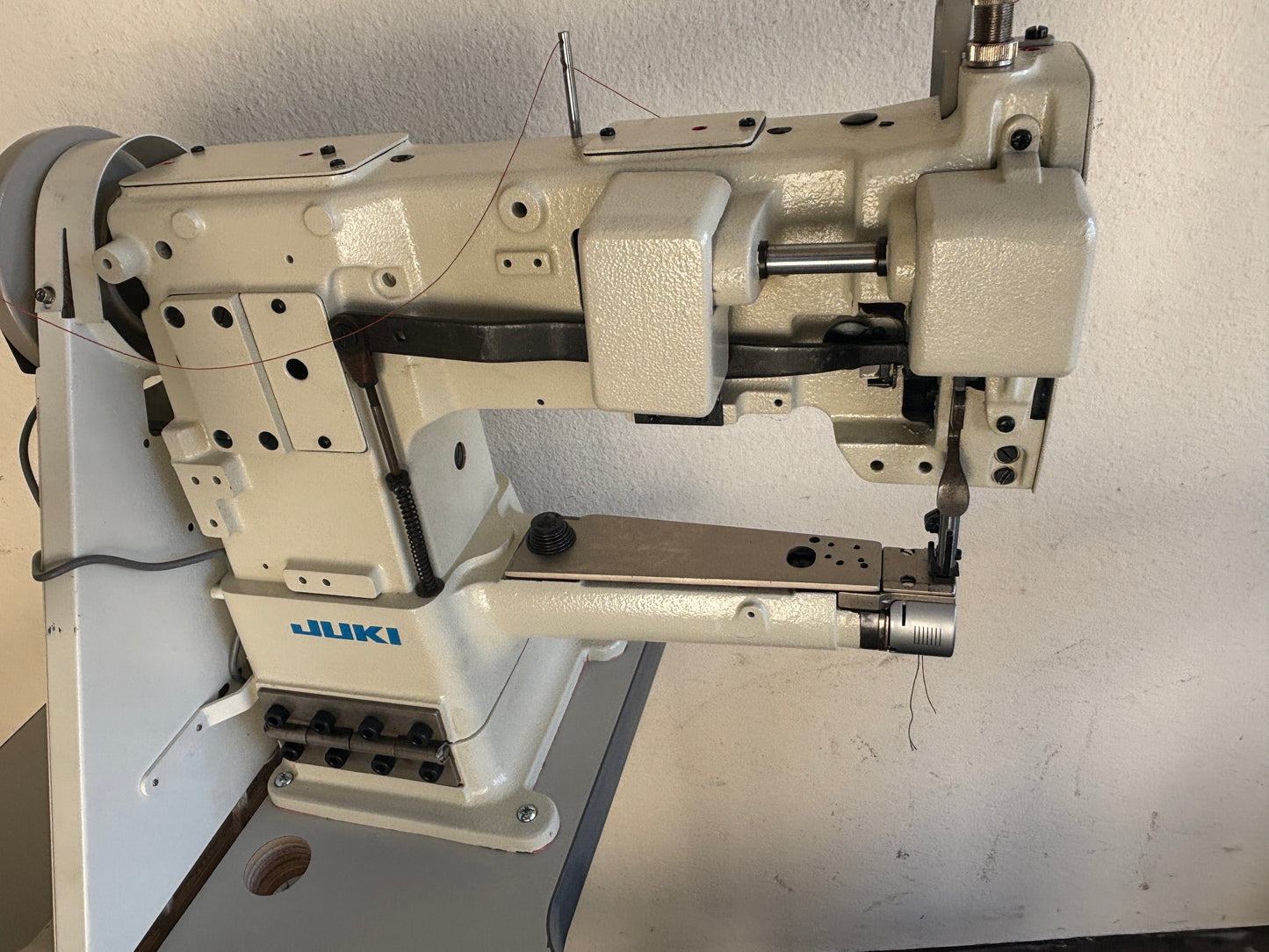 Used Juki DSC 246 Single Needle Walking Foot Sewing Machine