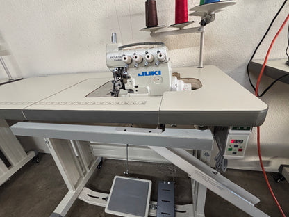 Pre-owned Original Juki MO-6714D Overlock Sewing Machine