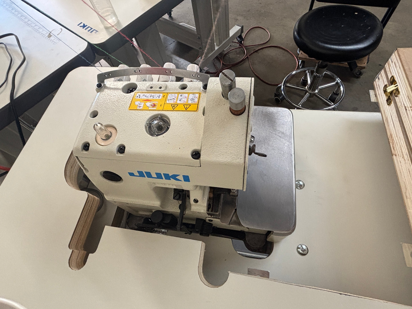 Pre-owned Original Juki MO-6714D Overlock Sewing Machine