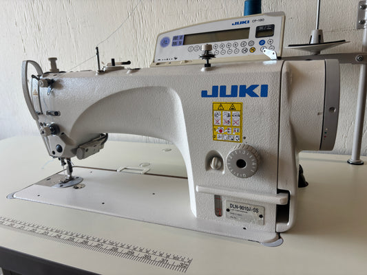 Pre-owned Original JUKI DLN-9010A-SS High Speed Needle Feed Automatic Sewing Machine