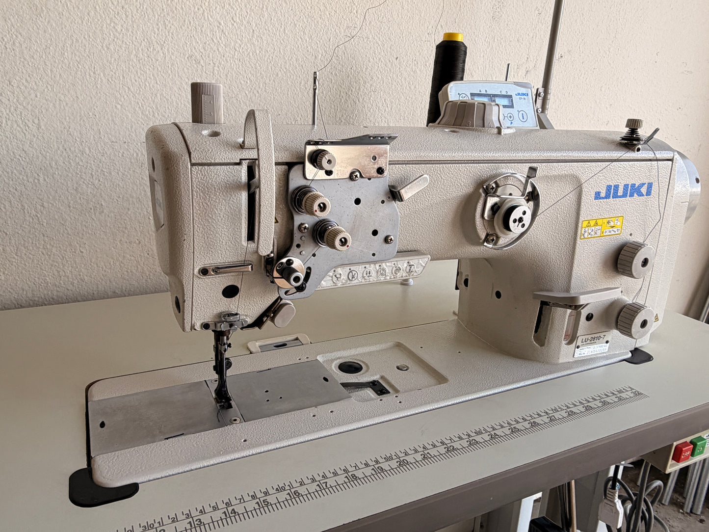 Pre-owned JUKI LU-2810-7 Fully Automatic Walking Foot Sewing Machine