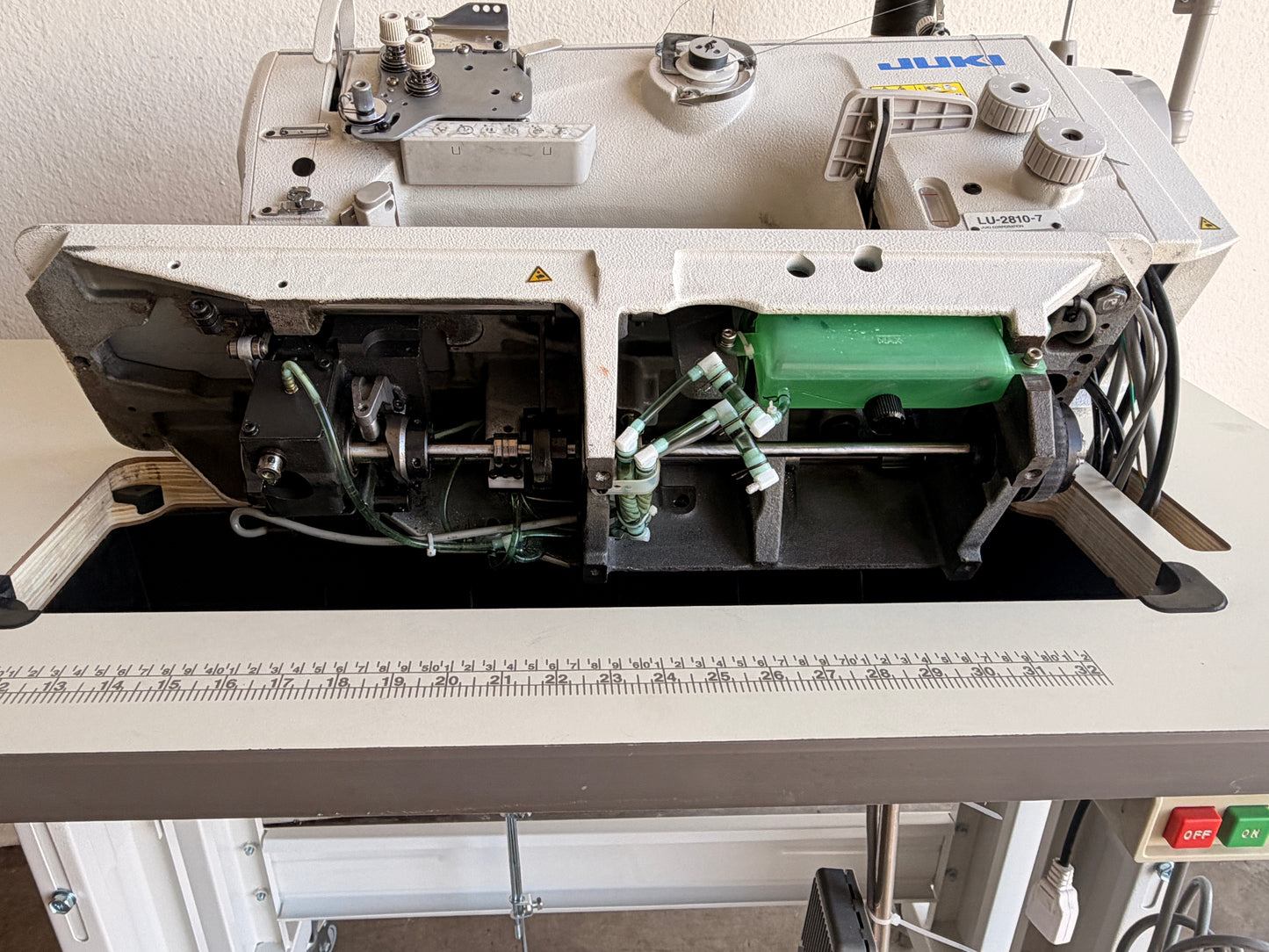 Pre-owned JUKI LU-2810-7 Fully Automatic Walking Foot Sewing Machine