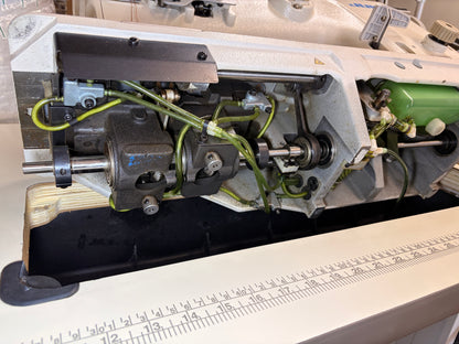 Pre-owned JUKI LU-2860 Double Needle Walking Foot Sewing Machine